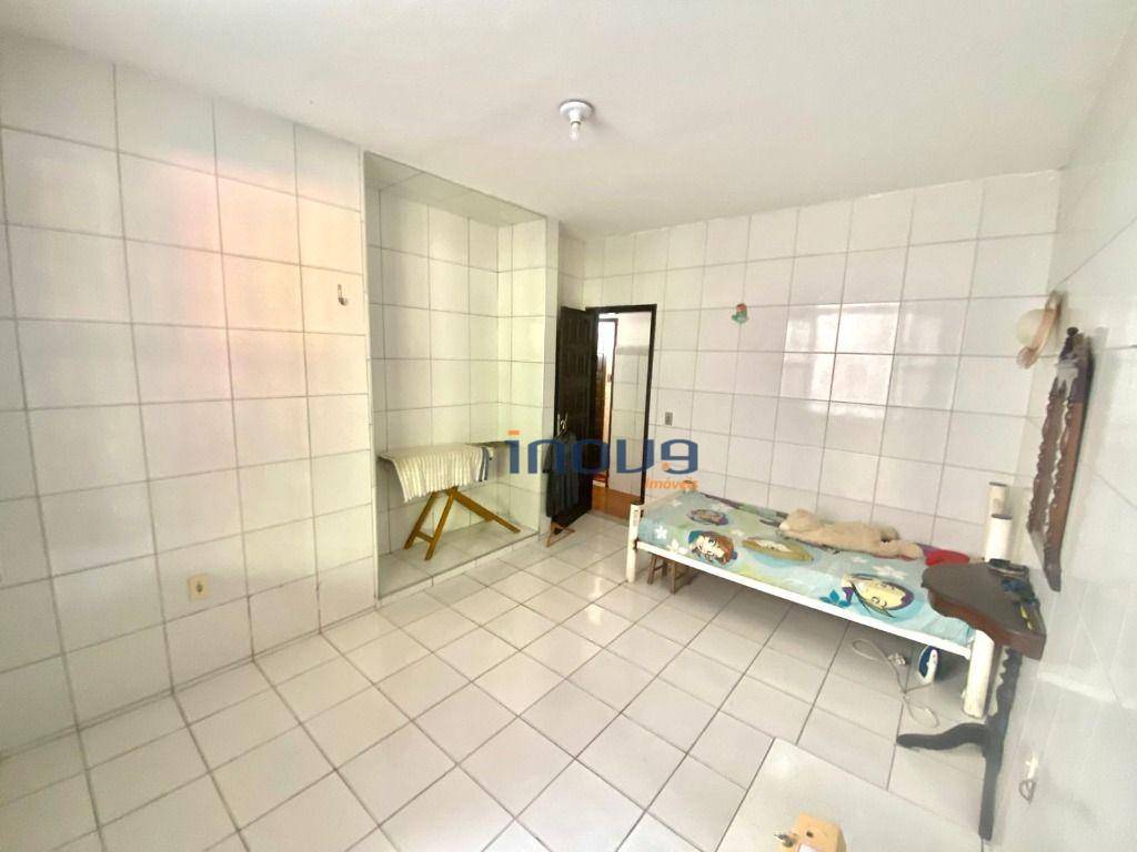 Casa à venda com 4 quartos, 257m² - Foto 20