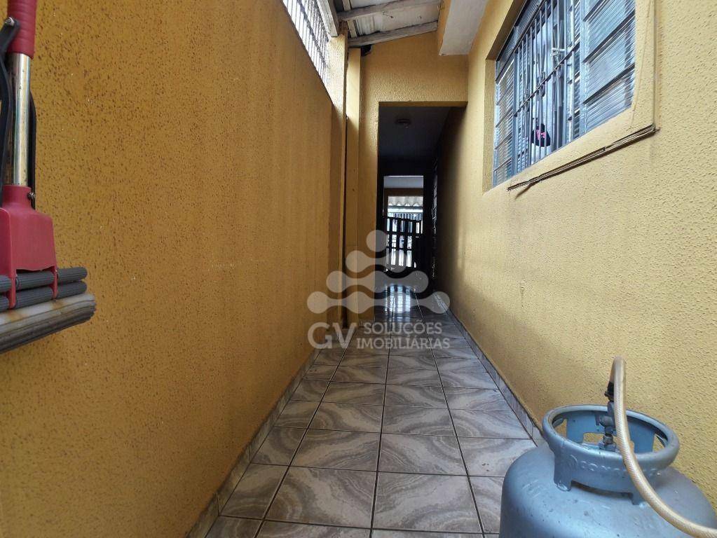 Casa à venda com 3 quartos, 235m² - Foto 26