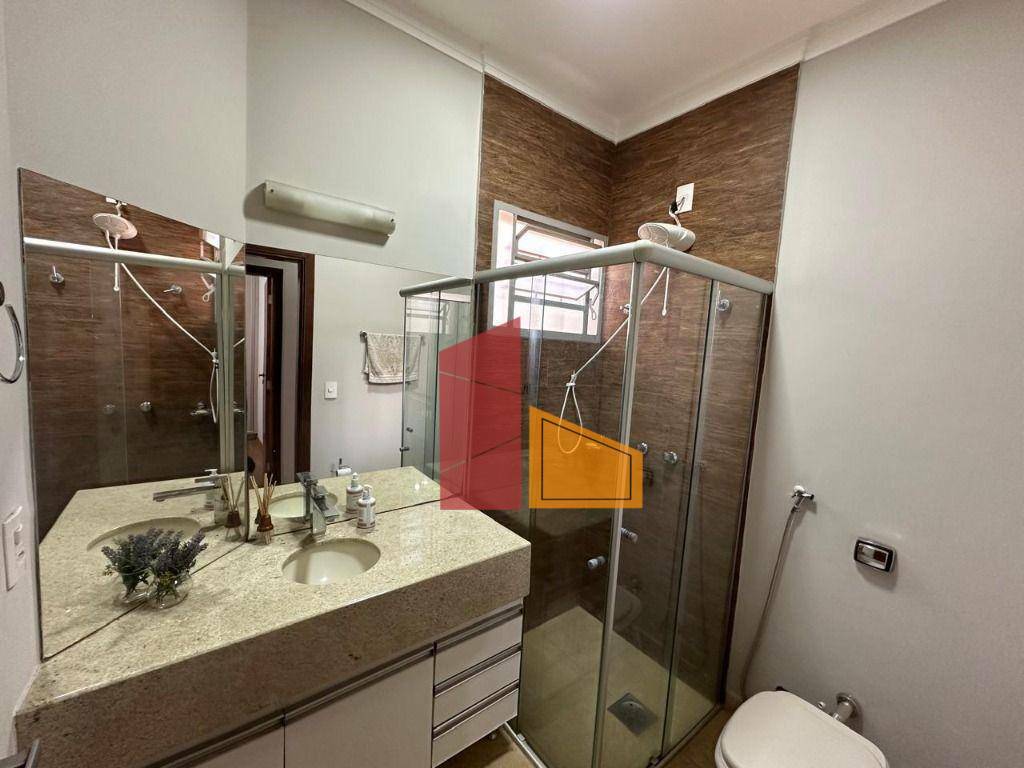 Casa à venda com 4 quartos, 190m² - Foto 17