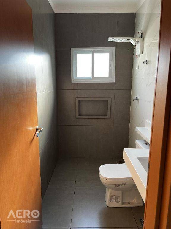 Casa à venda com 3 quartos, 143m² - Foto 5