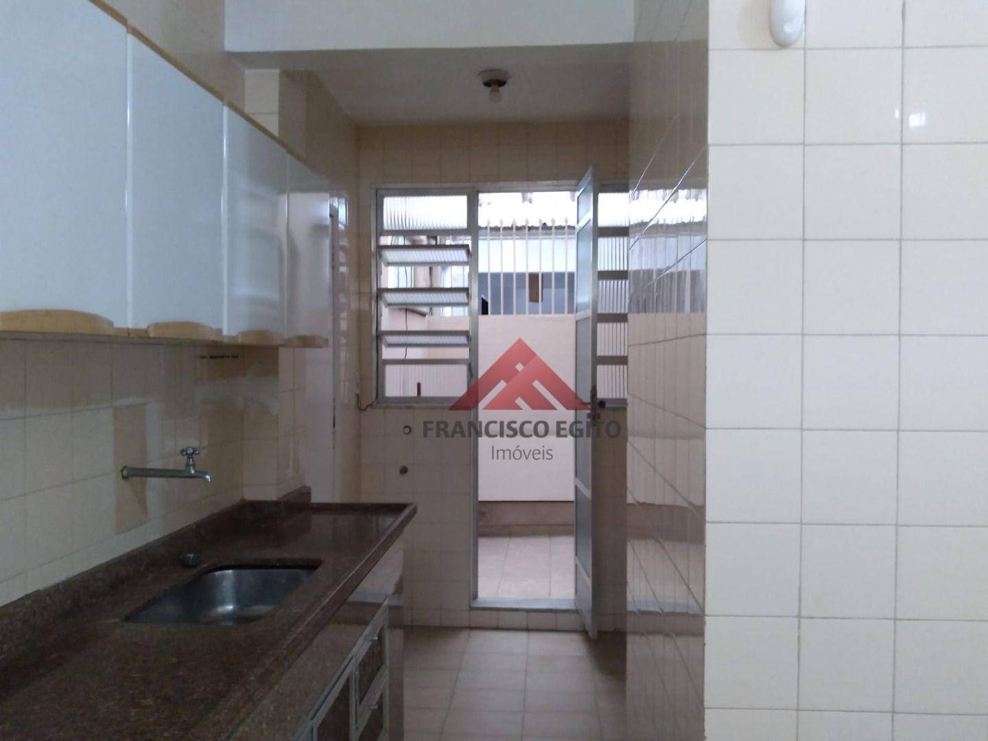 Apartamento à venda com 2 quartos, 76m² - Foto 10