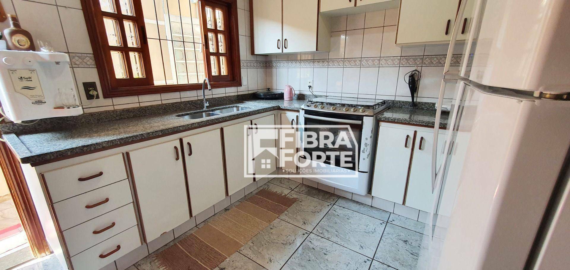 Casa à venda com 3 quartos, 168m² - Foto 8