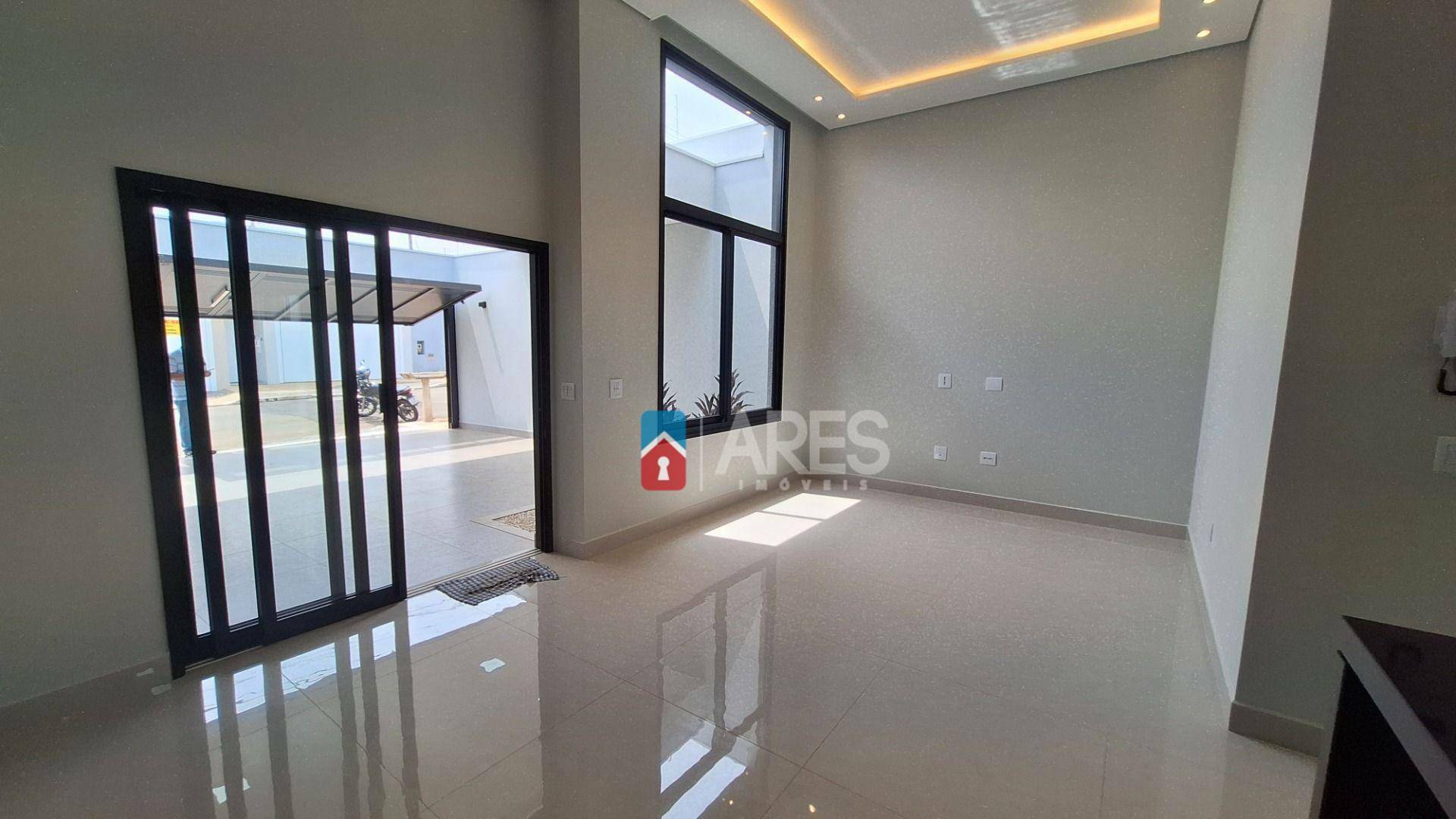 Casa à venda com 3 quartos, 124m² - Foto 2