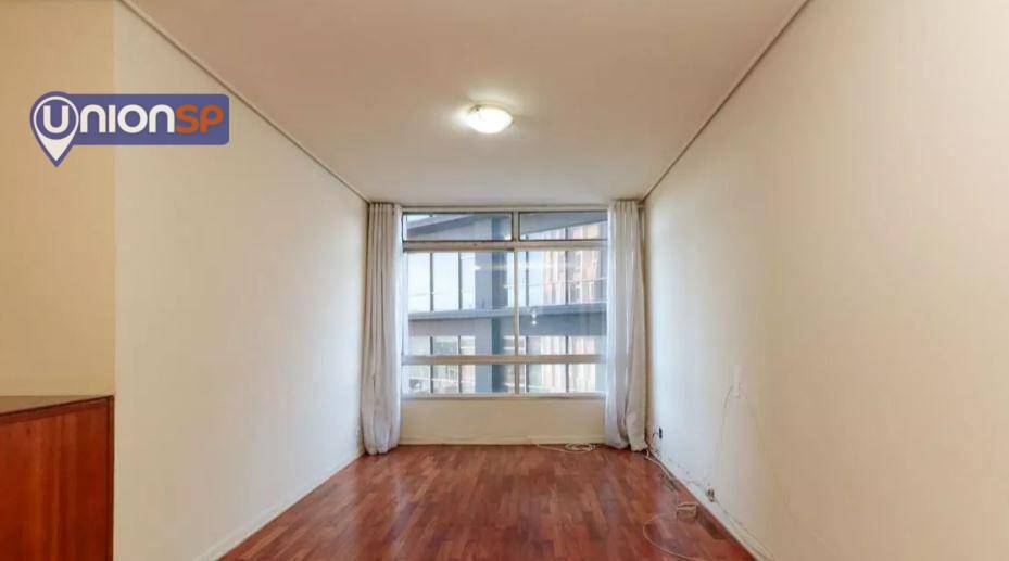 Apartamento à venda com 3 quartos, 94m² - Foto 2