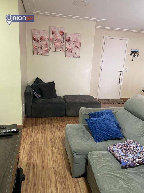 Apartamento à venda com 2 quartos, 77m² - Foto 3