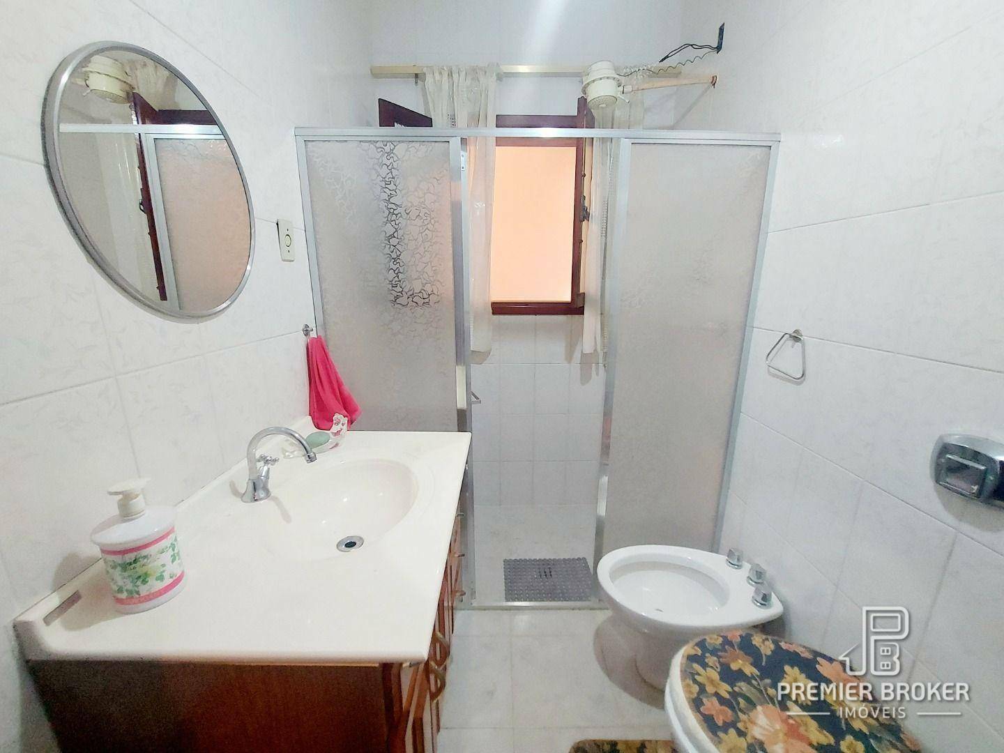 Casa à venda com 3 quartos, 229m² - Foto 18