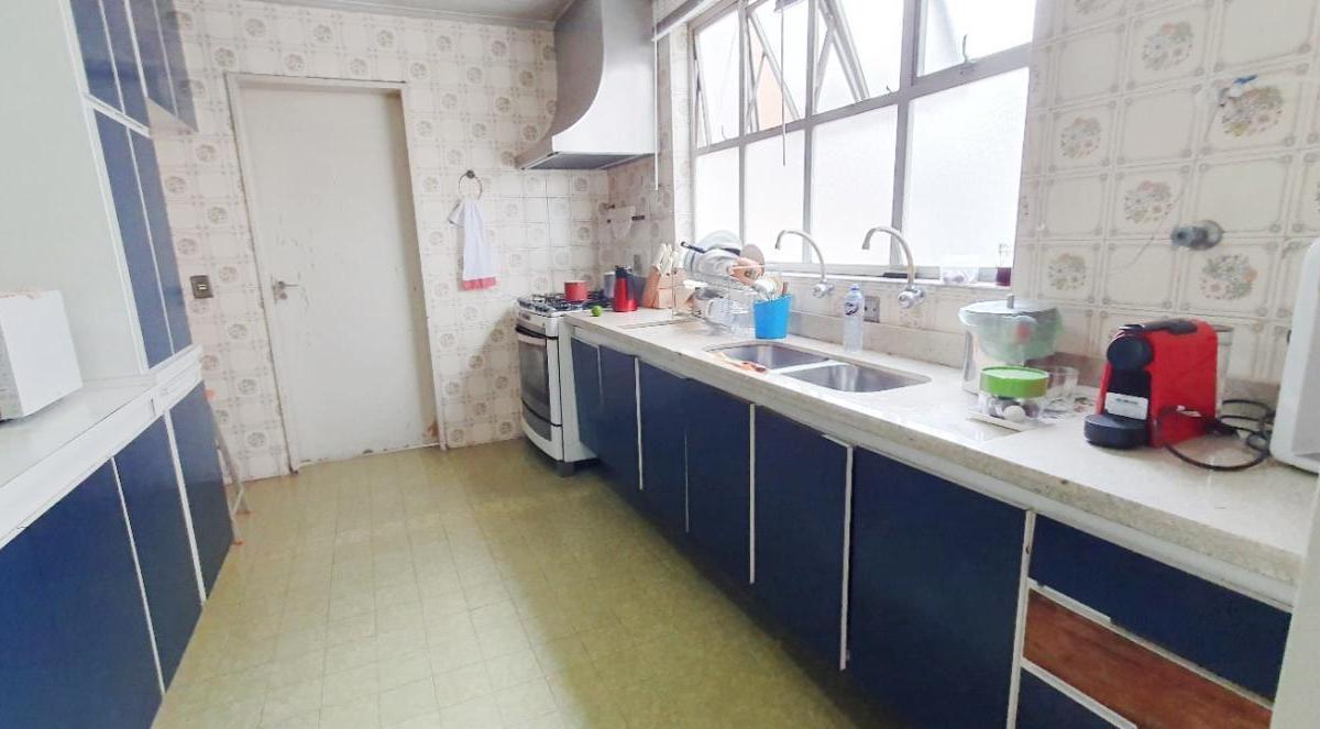 Apartamento à venda com 4 quartos, 190m² - Foto 13