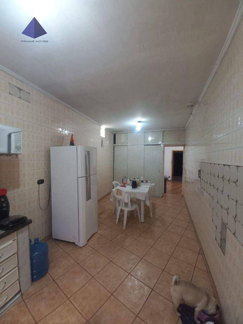 Casa à venda com 3 quartos, 250m² - Foto 3