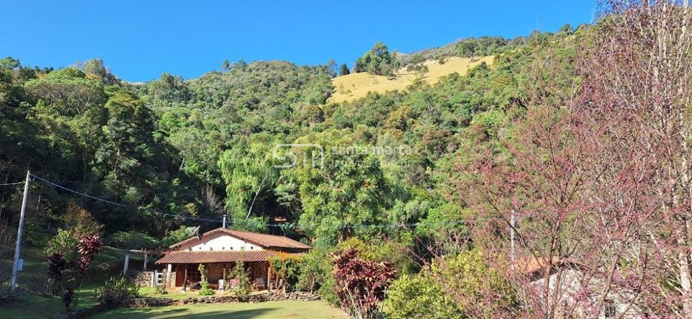 Fazenda à venda com 3 quartos, 64m² - Foto 2