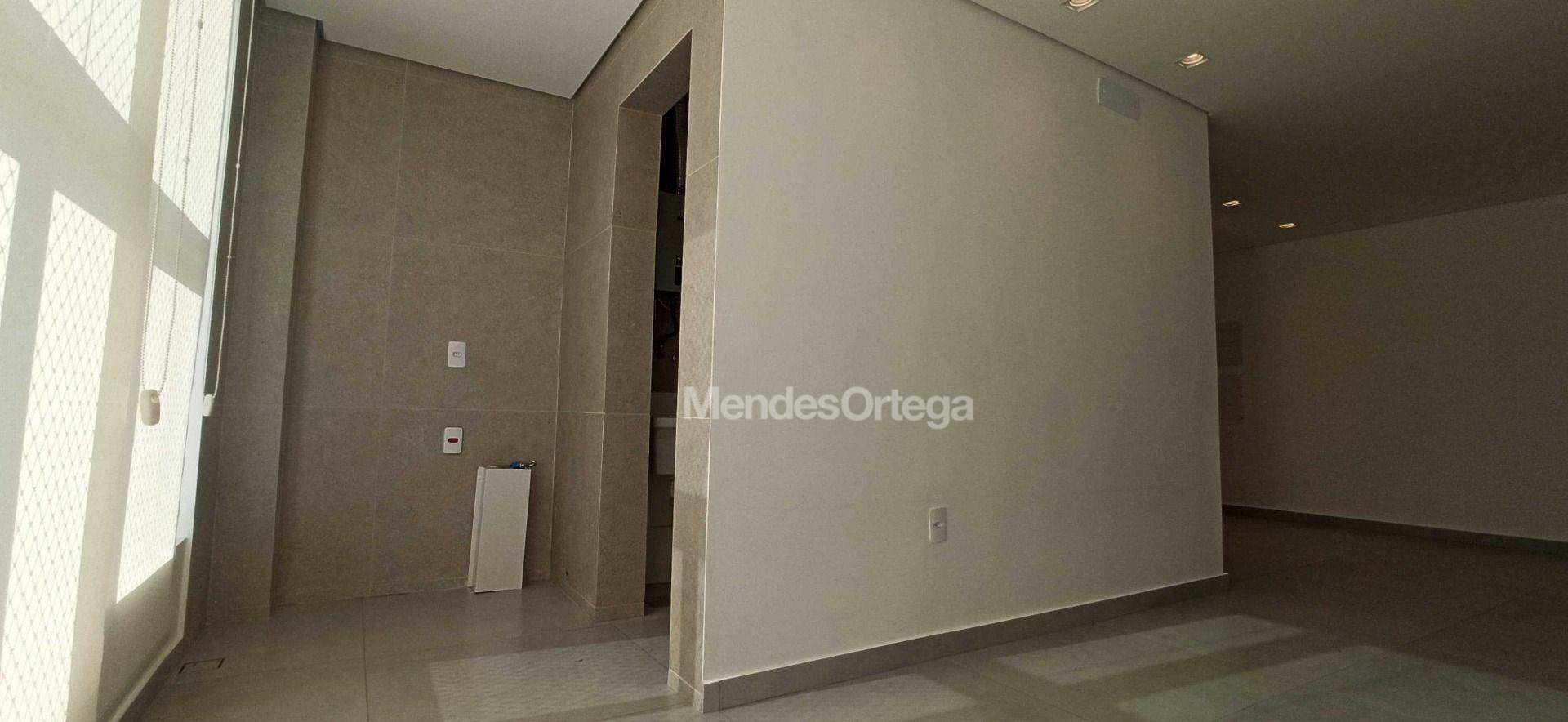 Apartamento à venda com 2 quartos, 61m² - Foto 4