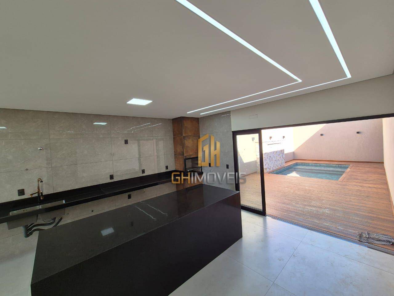 Casa à venda com 3 quartos, 200m² - Foto 7