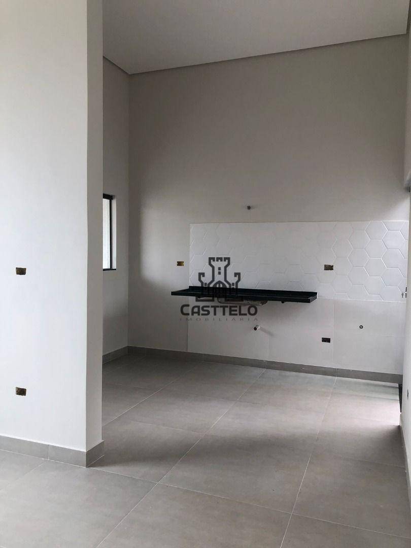 Casa à venda com 3 quartos, 97m² - Foto 11