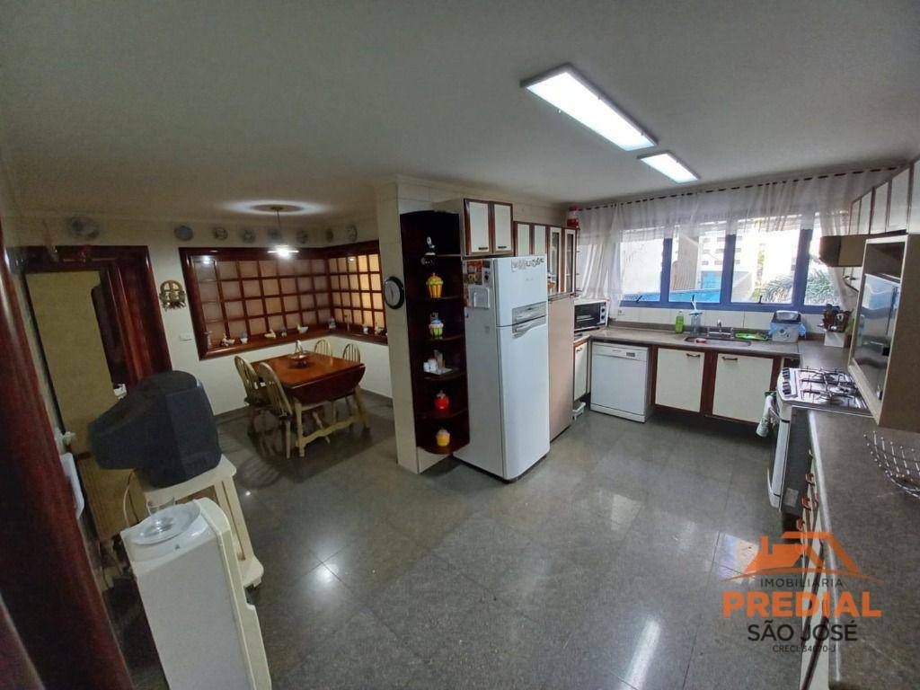 Apartamento à venda com 4 quartos, 346m² - Foto 10