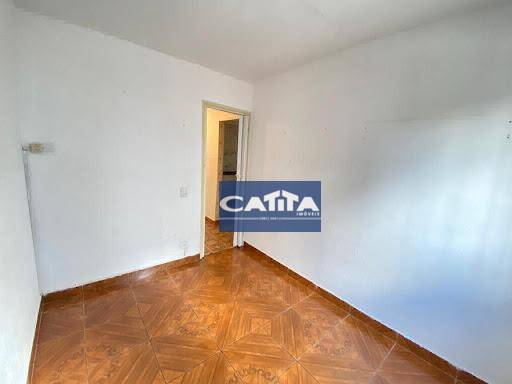 Apartamento para alugar com 2 quartos, 40m² - Foto 13