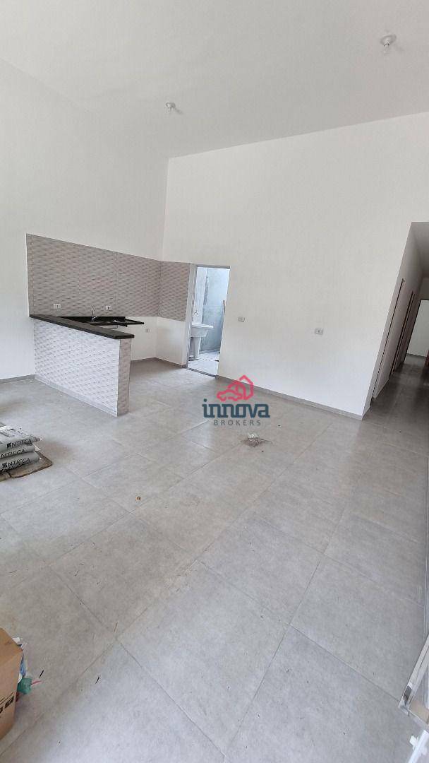 Casa à venda com 3 quartos, 86m² - Foto 2