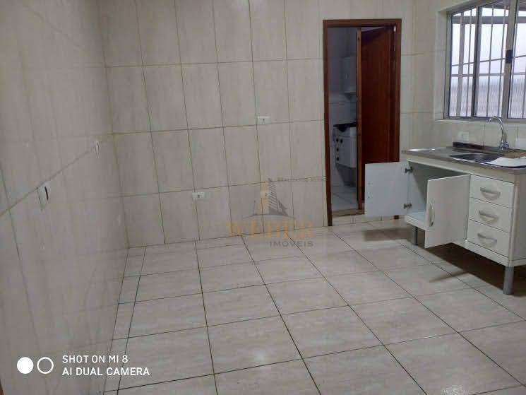 Casa à venda com 4 quartos, 120m² - Foto 4