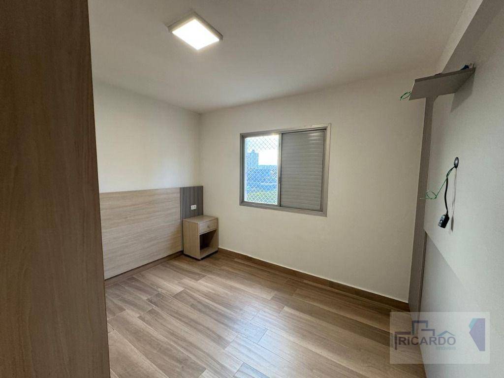 Apartamento para alugar com 3 quartos, 90m² - Foto 32