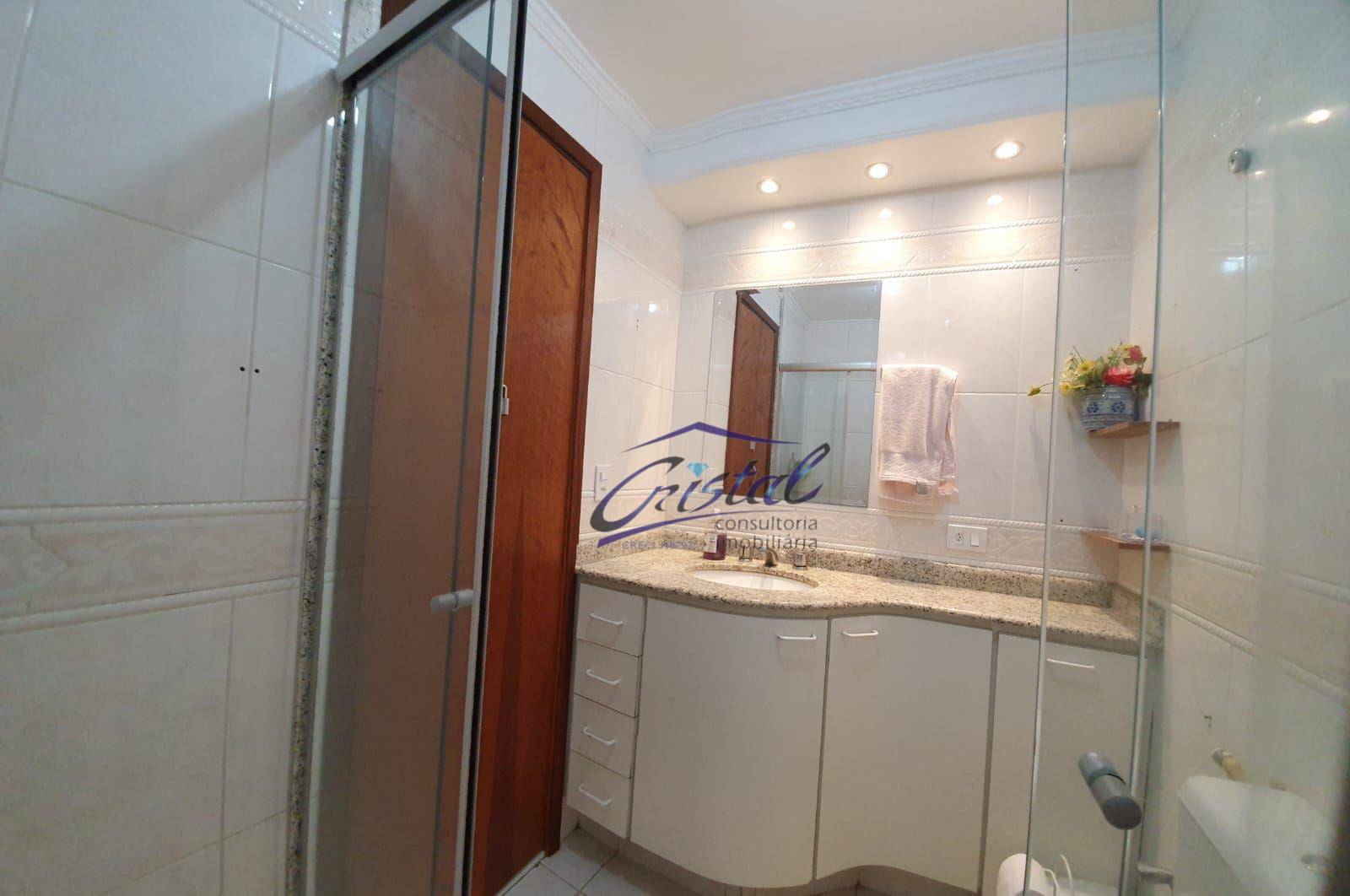 Apartamento à venda com 3 quartos, 133m² - Foto 17