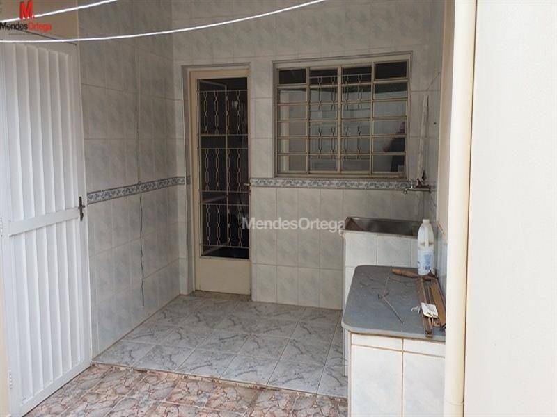 Casa à venda com 2 quartos, 180m² - Foto 15