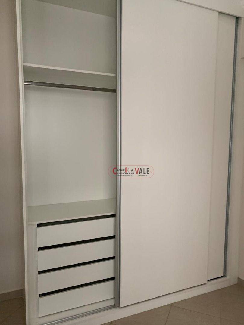 Apartamento para alugar com 4 quartos, 107m² - Foto 14