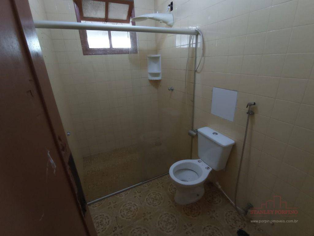 Casa para alugar com 3 quartos, 200m² - Foto 17