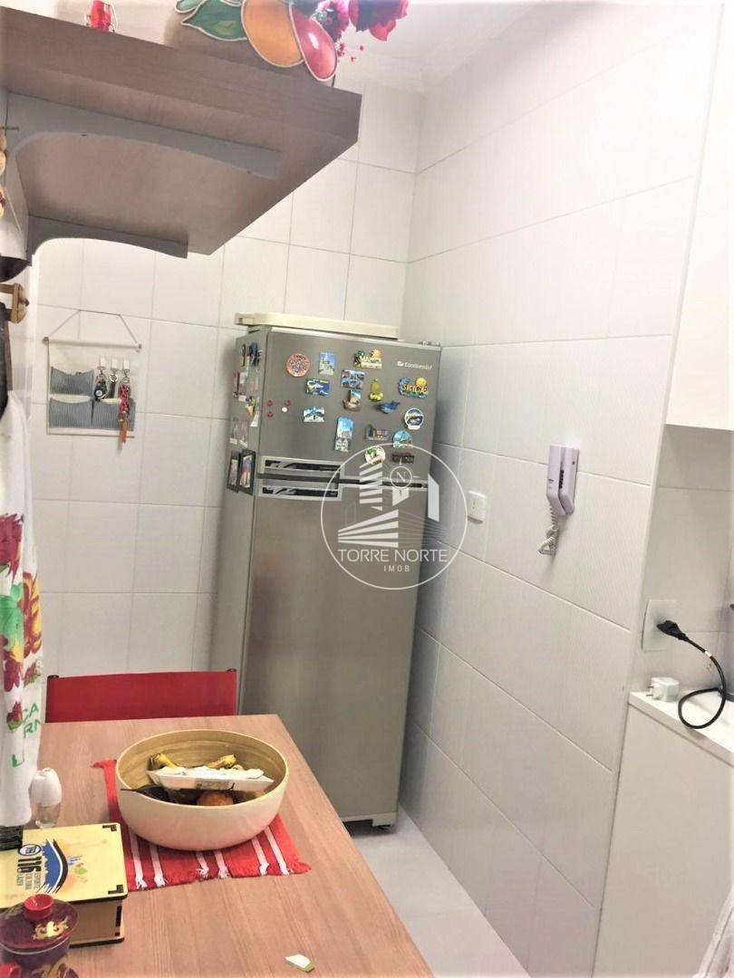 Apartamento à venda com 3 quartos, 96m² - Foto 5