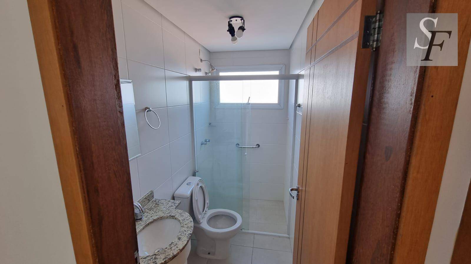 Apartamento para alugar com 2 quartos, 64m² - Foto 15