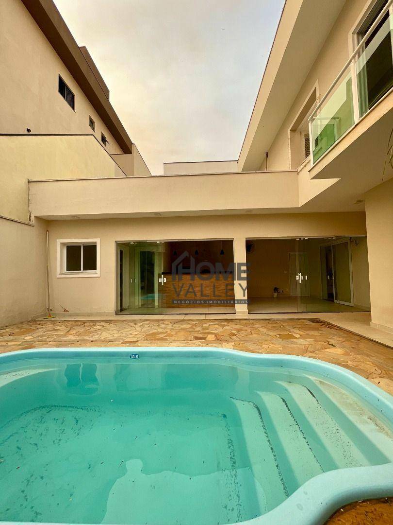 Casa de Condomínio à venda com 3 quartos, 250m² - Foto 47