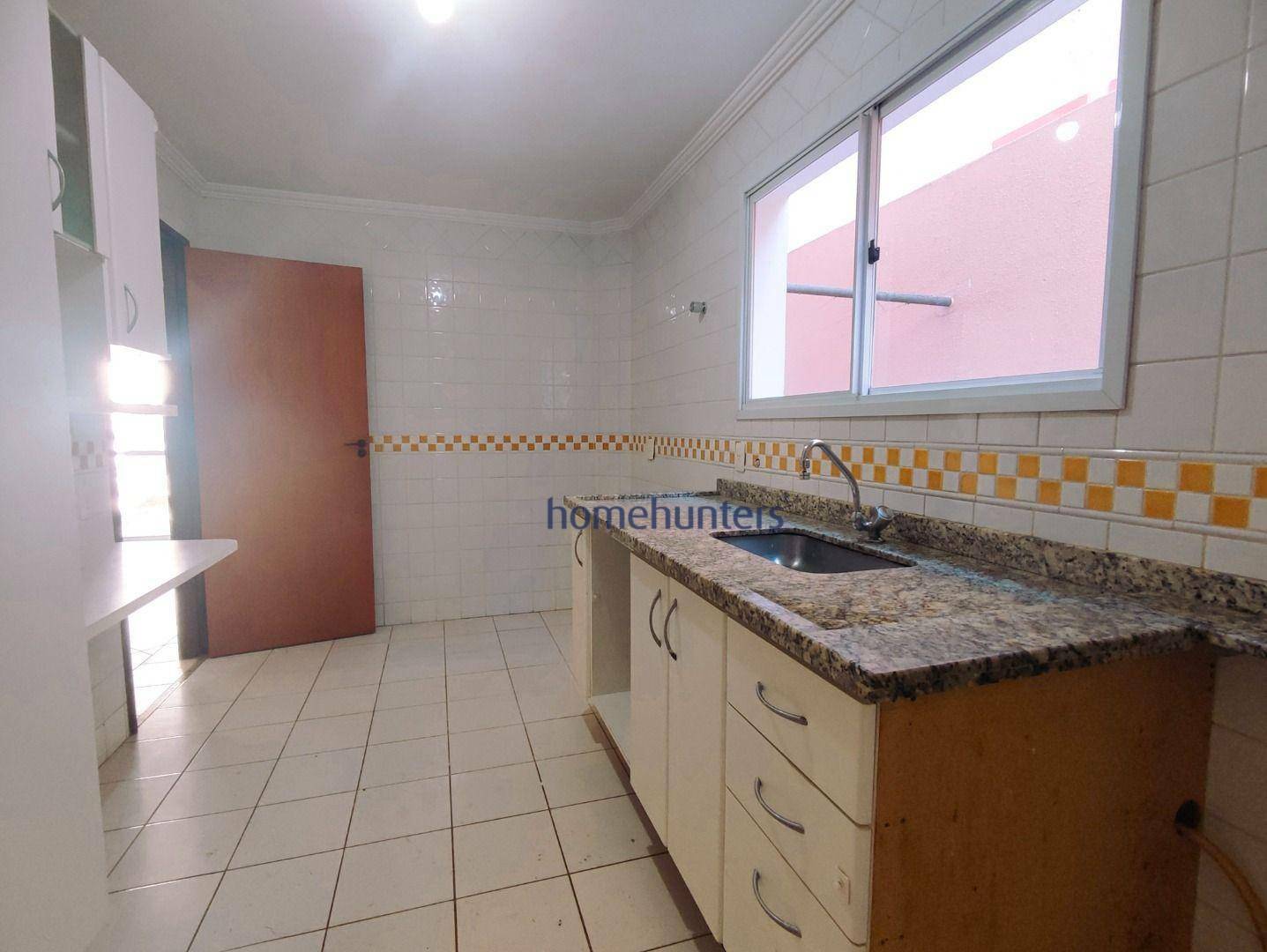 Casa de Condomínio para alugar com 3 quartos, 145m² - Foto 6