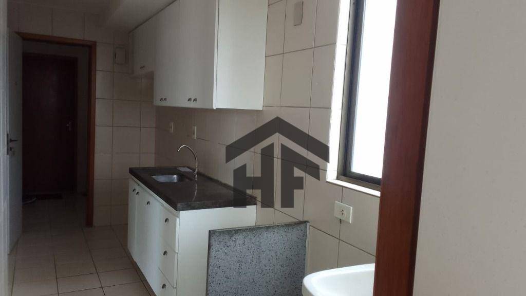 Apartamento à venda com 3 quartos, 67m² - Foto 12