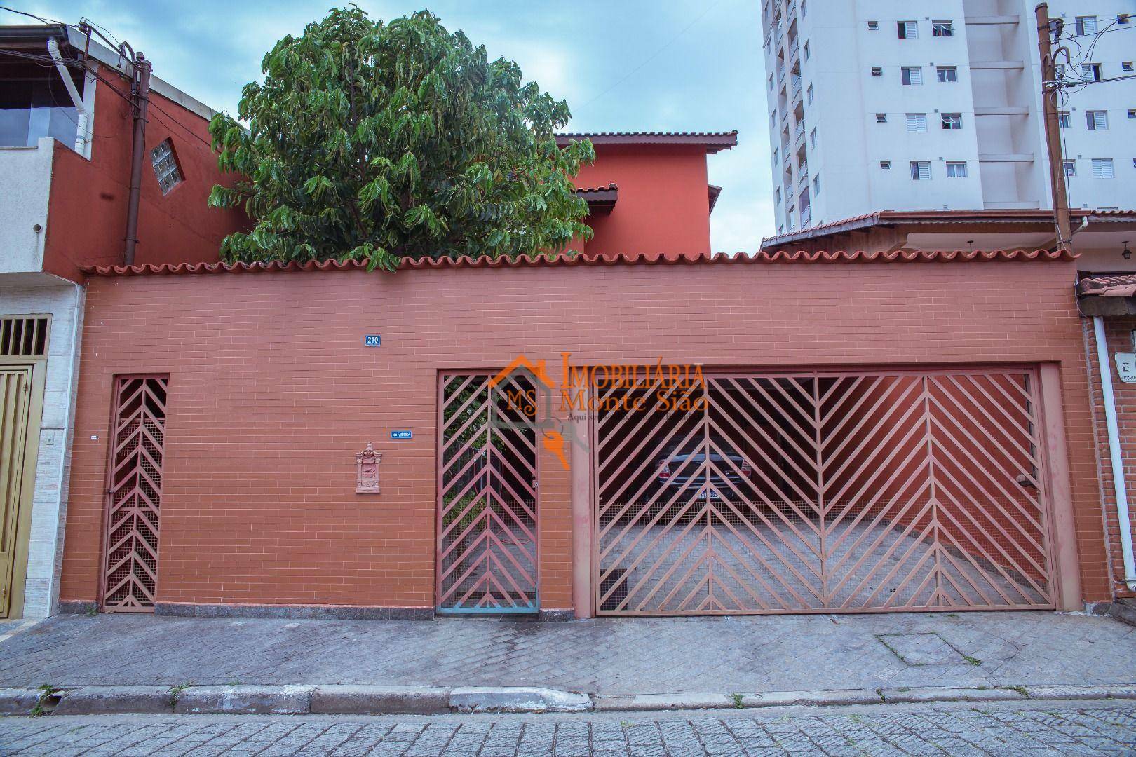 Sobrado à venda com 4 quartos, 400m² - Foto 1