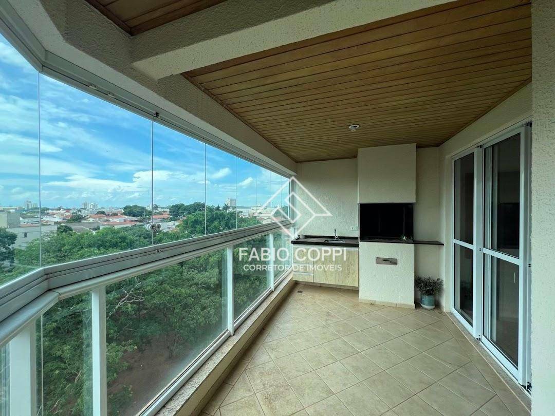 Apartamento à venda com 3 quartos, 128m² - Foto 2