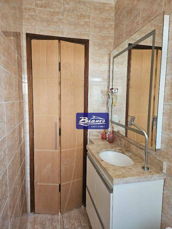 Apartamento à venda com 2 quartos, 62m² - Foto 17