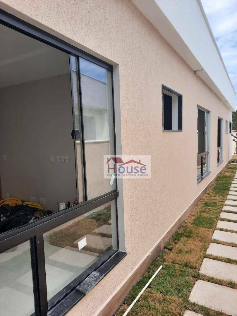 Casa à venda com 3 quartos, 176m² - Foto 3