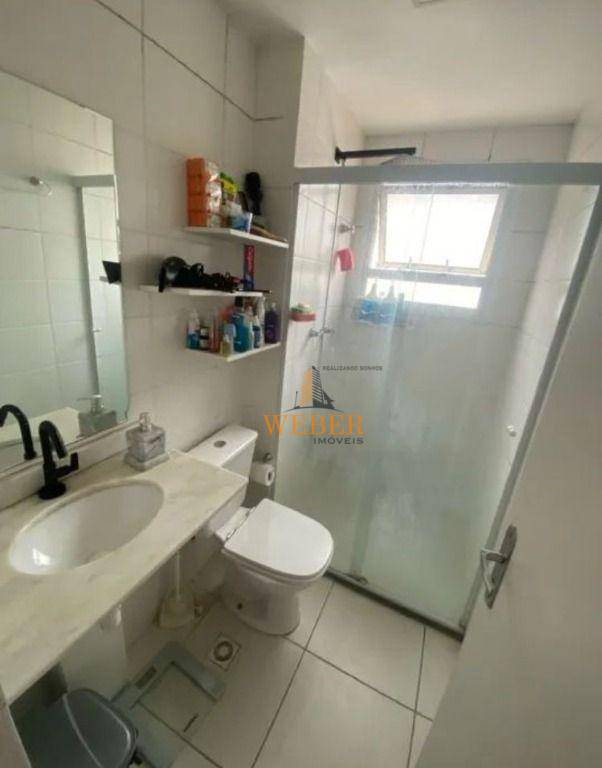 Apartamento à venda com 2 quartos, 60m² - Foto 4