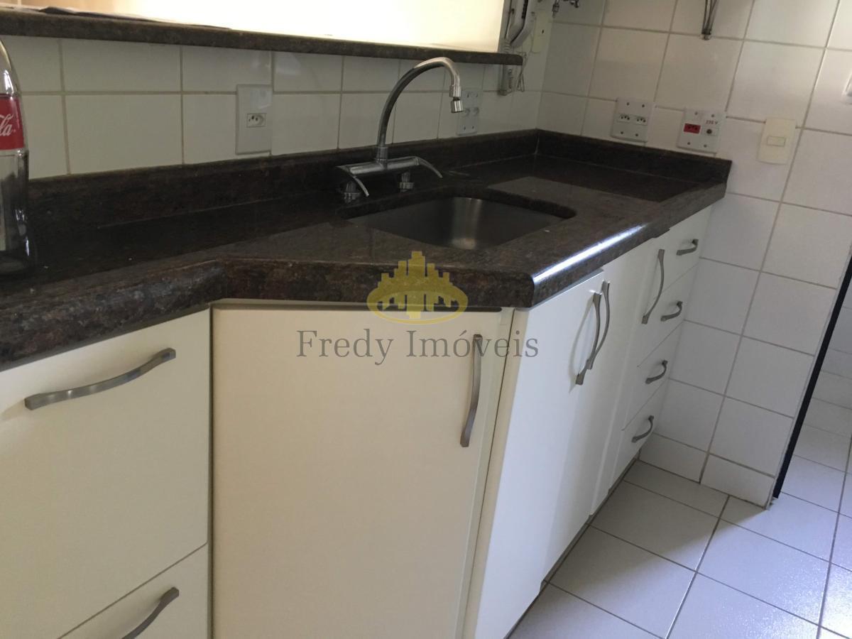 Apartamento à venda com 2 quartos, 84m² - Foto 20