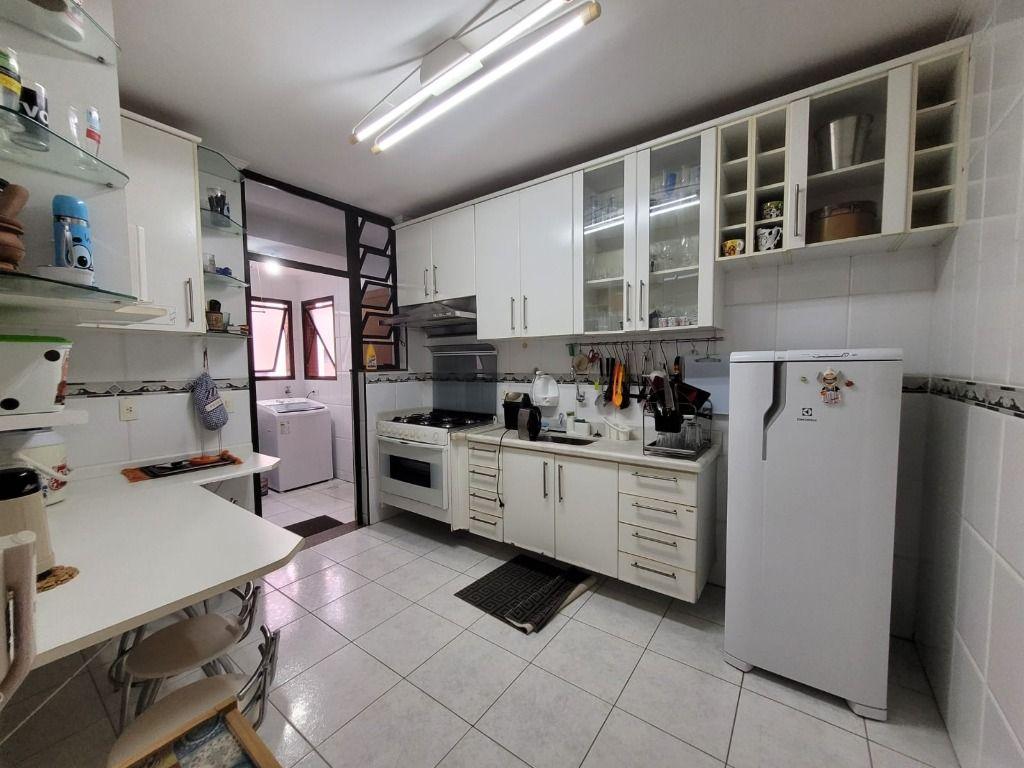 Apartamento à venda com 3 quartos, 120m² - Foto 12