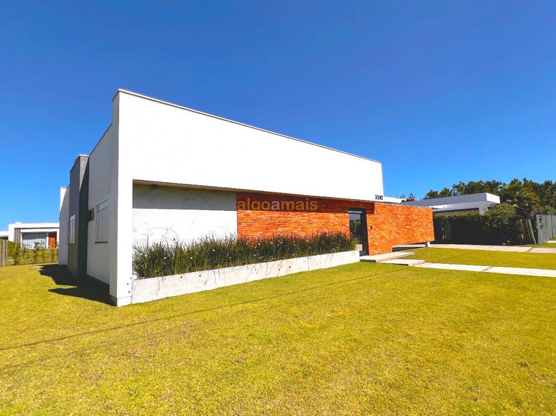 Casa de Condomínio à venda com 3 quartos, 150m² - Foto 2