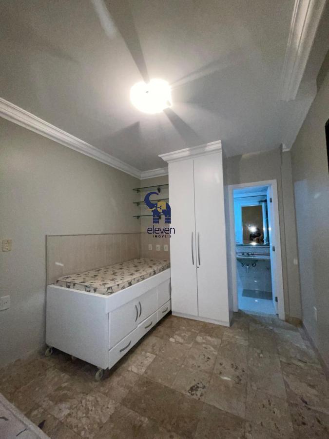 Apartamento para alugar com 4 quartos, 145m² - Foto 11