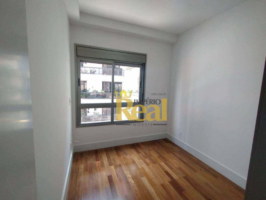 Apartamento para alugar com 2 quartos, 70m² - Foto 13