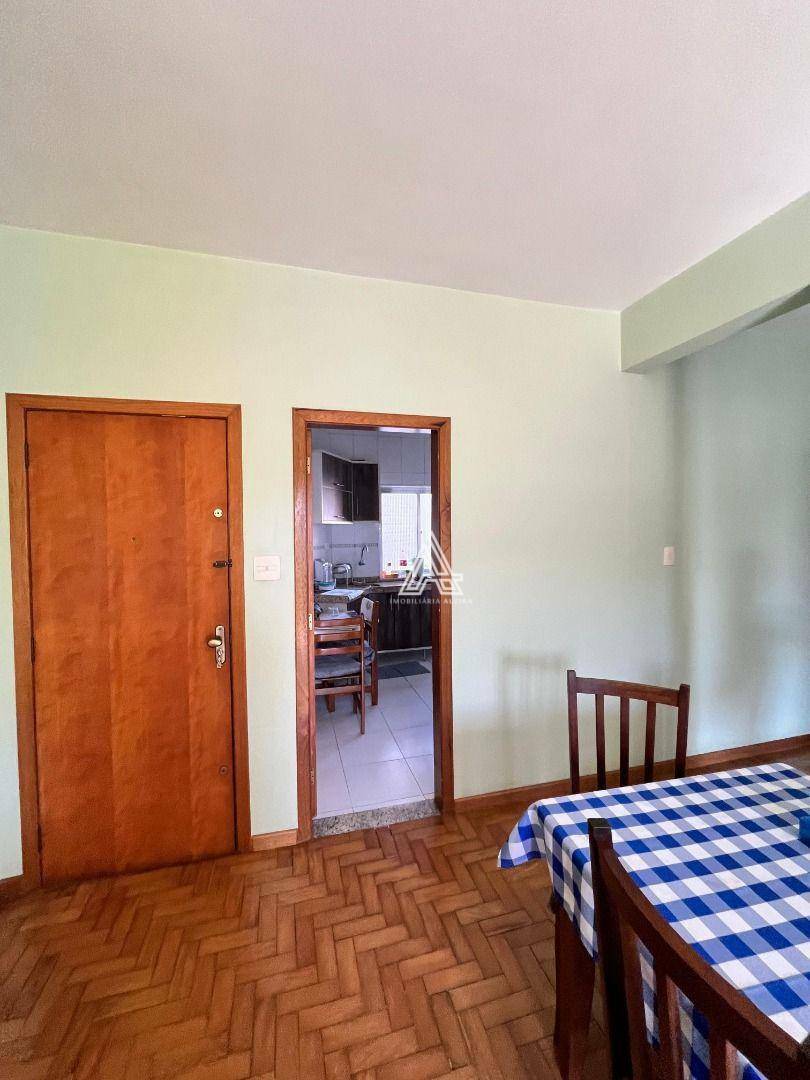 Apartamento à venda com 2 quartos, 80m² - Foto 3