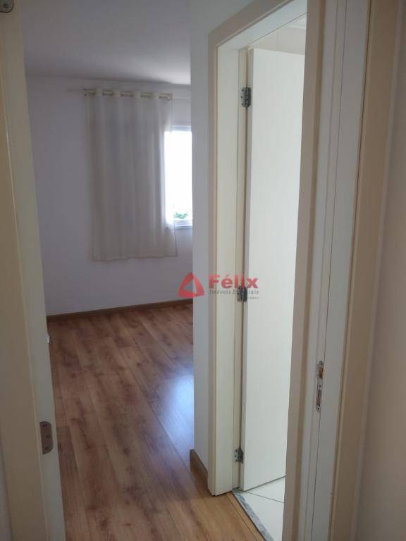 Apartamento à venda com 2 quartos, 72m² - Foto 5