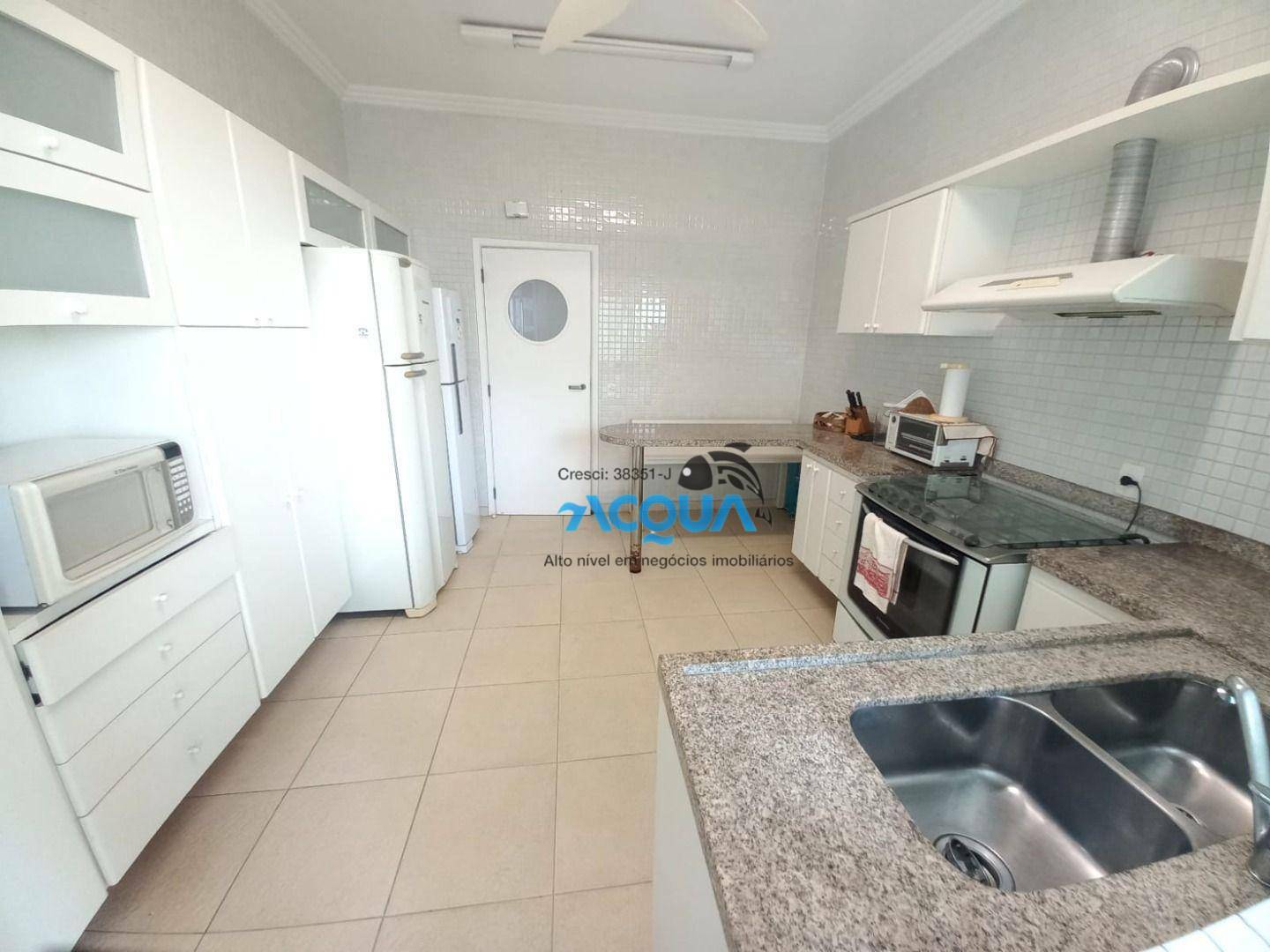 Apartamento à venda com 4 quartos, 200m² - Foto 4