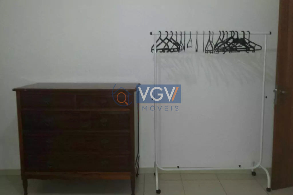 Apartamento para alugar com 1 quarto, 55m² - Foto 7