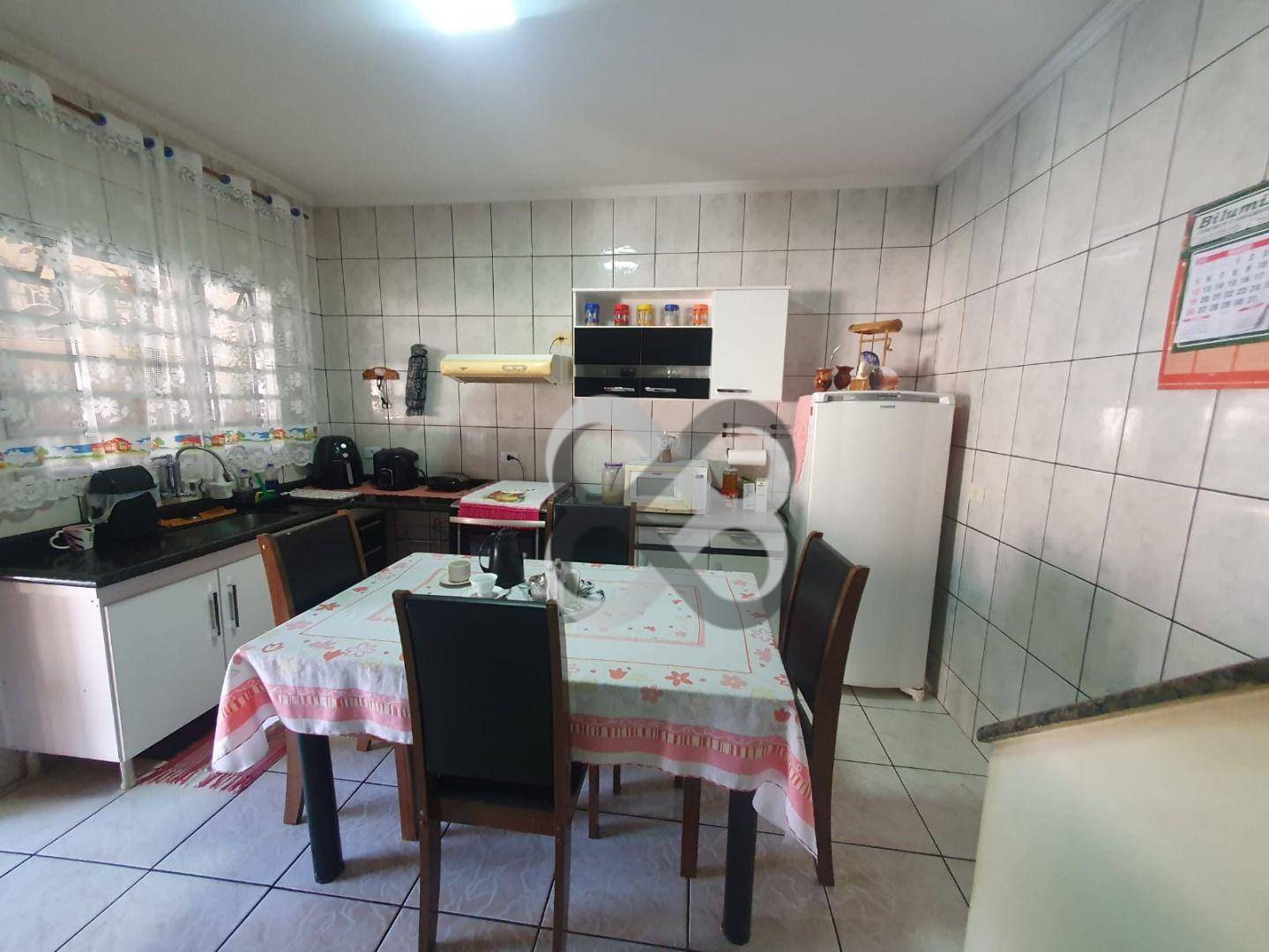 Casa à venda com 3 quartos, 150m² - Foto 13