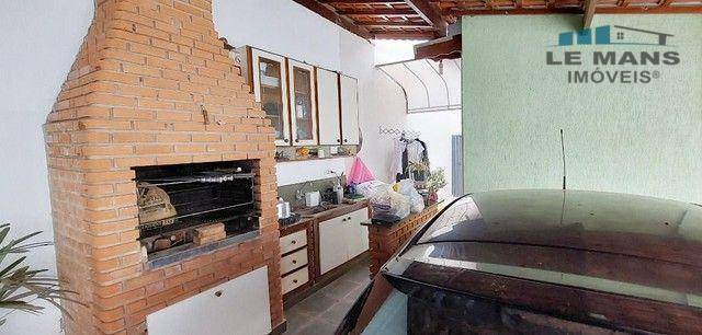 Casa à venda com 3 quartos, 160m² - Foto 2