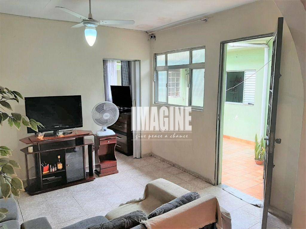 Casa à venda com 2 quartos, 250m² - Foto 16