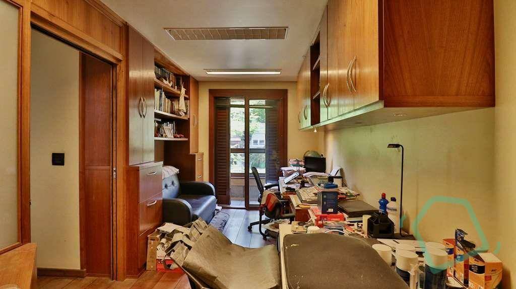 Casa de Condomínio à venda com 7 quartos, 628m² - Foto 35