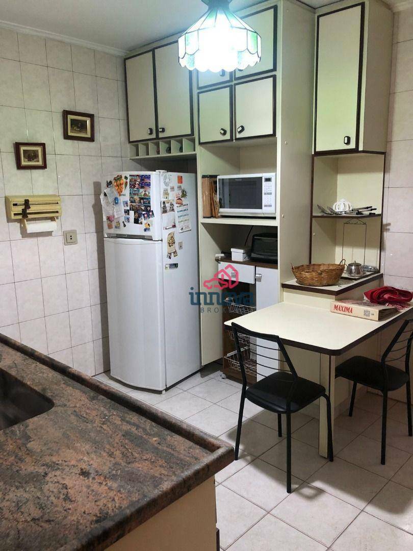 Apartamento à venda com 2 quartos, 79m² - Foto 4