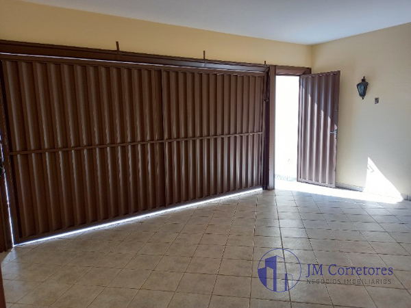 Casa à venda com 4 quartos, 234m² - Foto 3